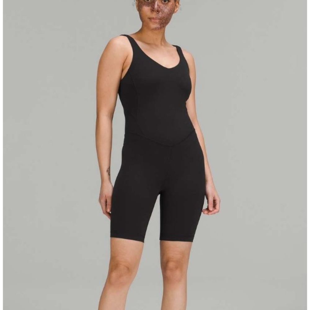 Lululemon Align Onesie 8" in Black sz 4